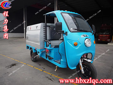 伸縮靈活，可360°旋轉(zhuǎn)，程力牌三輪高壓清洗車(chē)實(shí)現(xiàn)無(wú)死角清洗作業(yè)